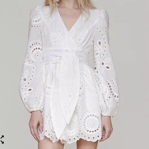 Avec Les Filles White Eyelet Wrap Mini Romper Dress w/Tie Waist Sz 12 LIKE NEW